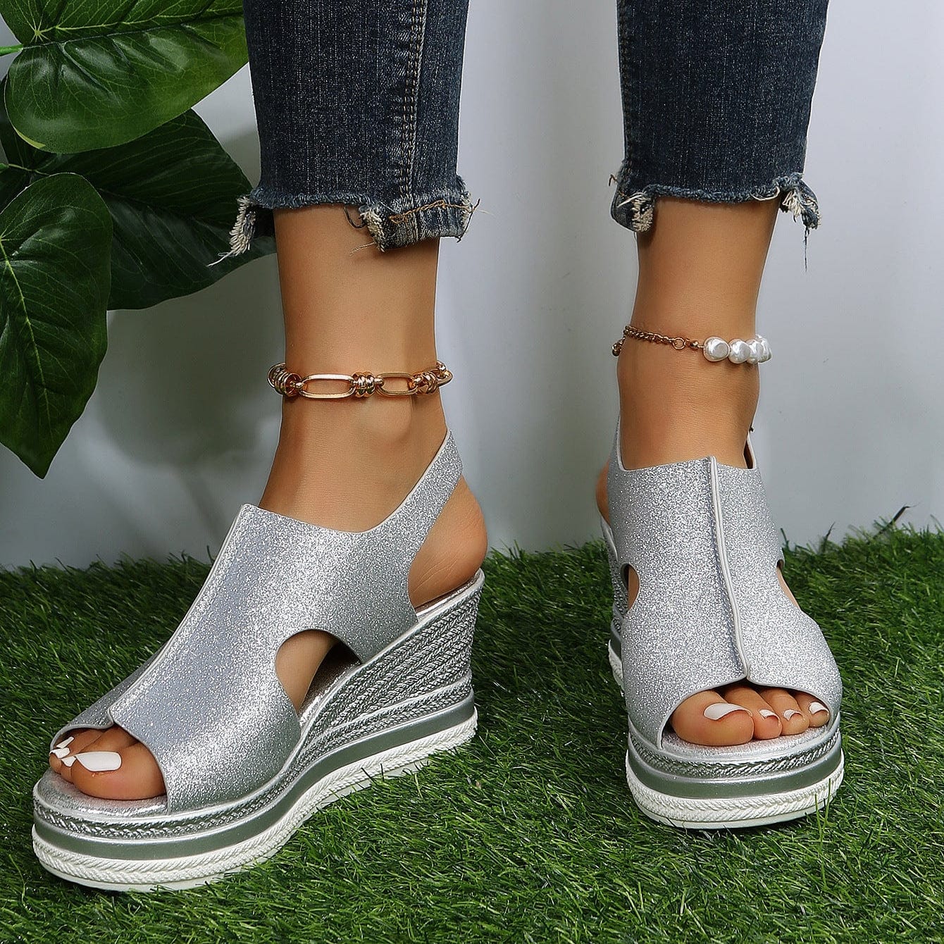 Isolde™ | Glitter-Finish Sandals