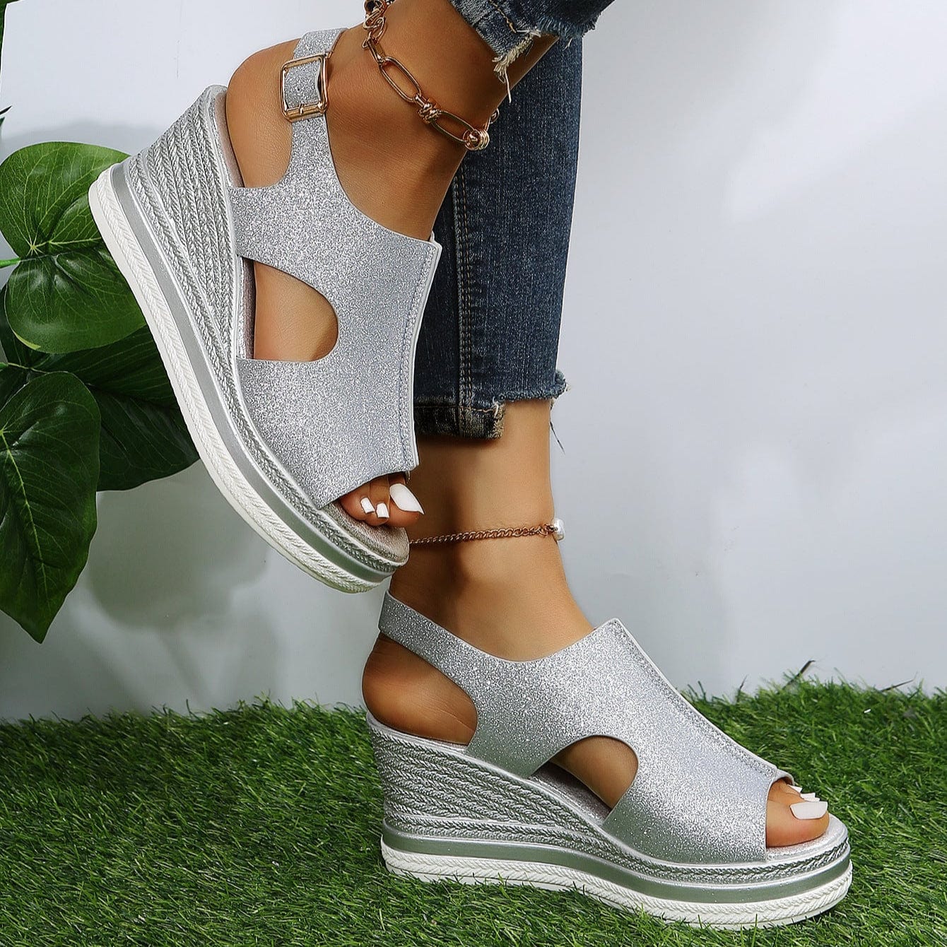 Isolde™ | Glitter-Finish Sandals