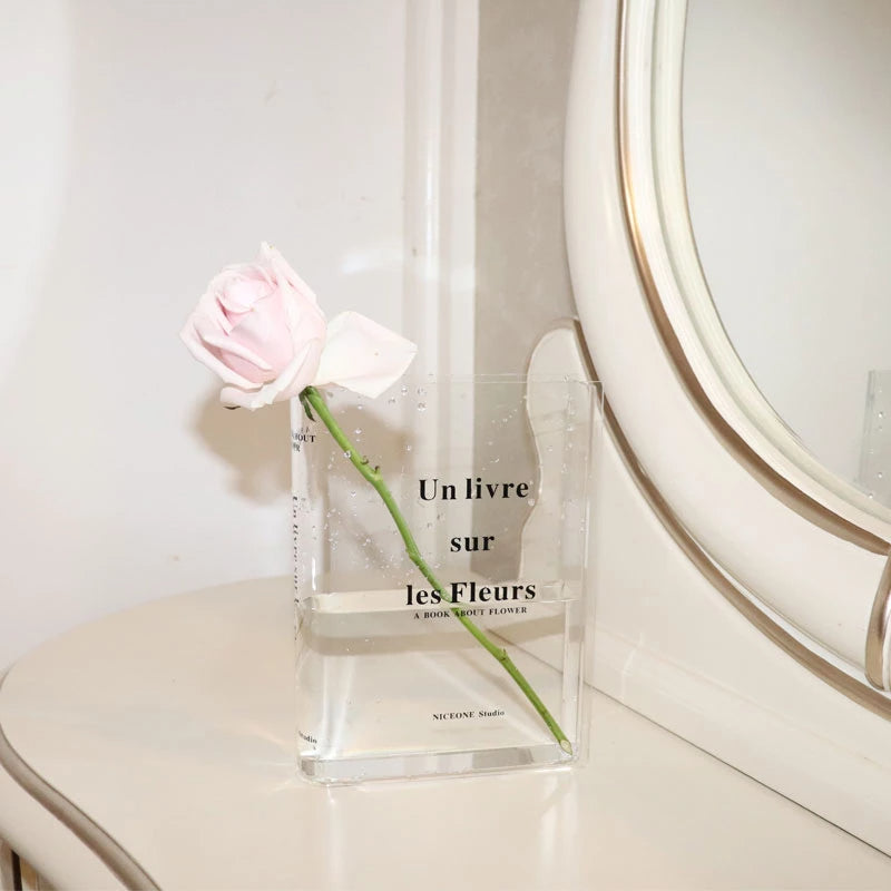 Lyla – Book-Shaped Decorative Vase