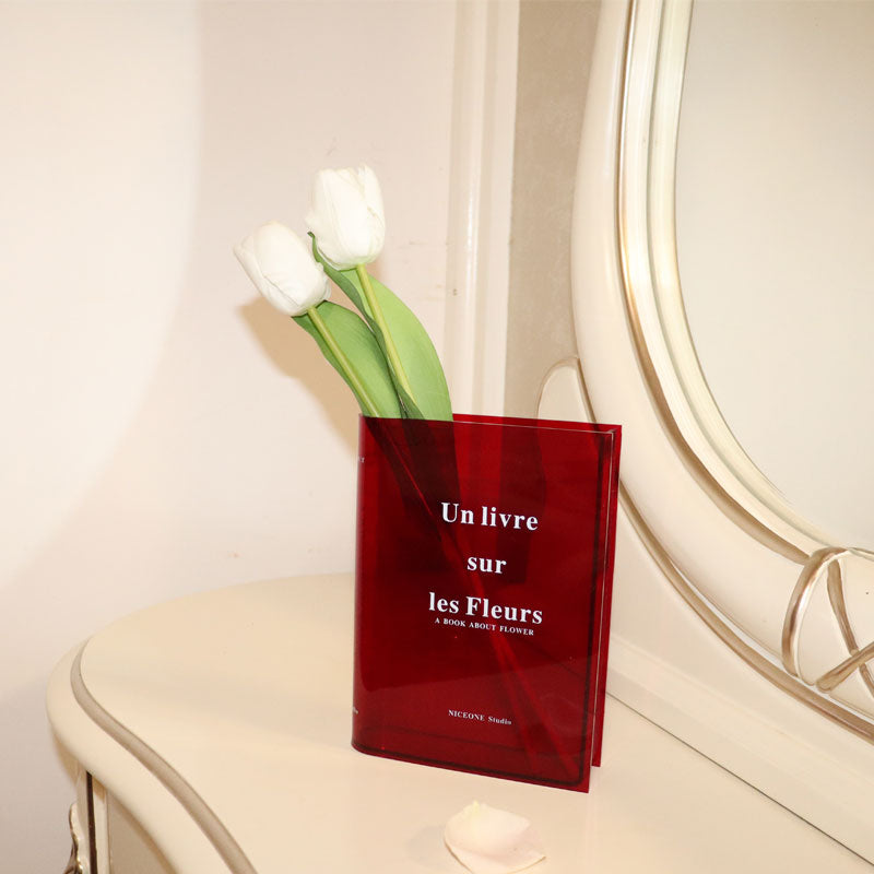 Lyla – Book-Shaped Decorative Vase